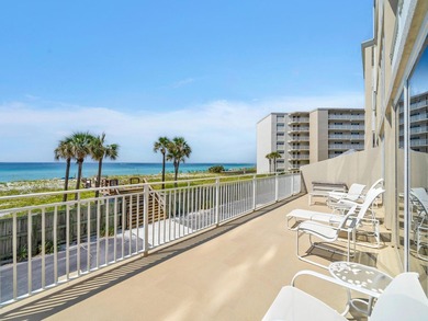 Breathtaking views from every room. Directly on the beach this - photo 43
