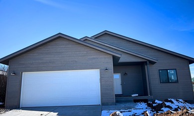 White Mountain Lake Home For Sale in Show Low Arizona