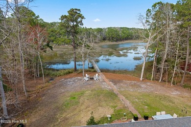 Tucked away at the end of the road in the peaceful Riverbend - photo 3