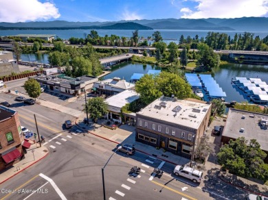 Lake Home For Sale in Sandpoint, Idaho
