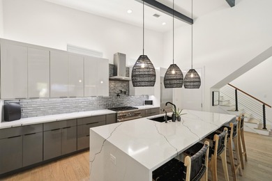 Set on just over half an acre in the heart of Blue Mountain - photo 13
