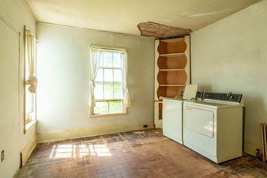 Spacious family intown home featuring an attached two-story barn - photo 15