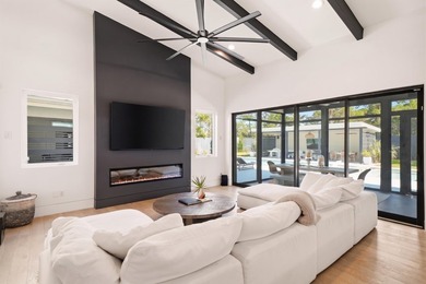 Set on just over half an acre in the heart of Blue Mountain - photo 16