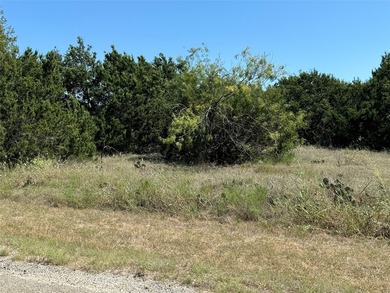 Little over a quarter acre corner lote enjoy community living - photo 8