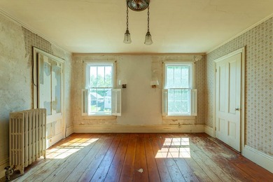 Spacious family intown home featuring an attached two-story barn - photo 20