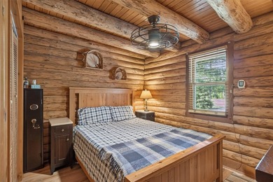 Well maintained and cared for, this charming log home retreat - photo 24
