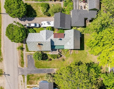 Spacious family intown home featuring an attached two-story barn - photo 31