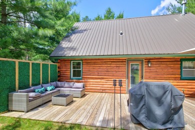 Well maintained and cared for, this charming log home retreat - photo 33
