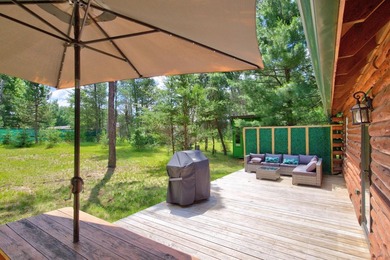 Well maintained and cared for, this charming log home retreat - photo 36