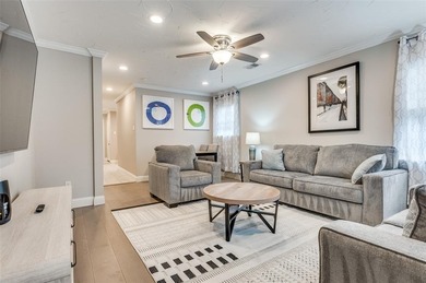 (private lake, pond, coastal) Home For Sale in Dallas Texas