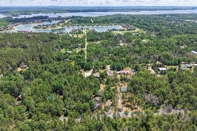 Well maintained and cared for, this charming log home retreat - photo 41
