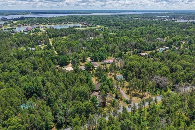 Well maintained and cared for, this charming log home retreat - photo 42