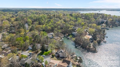 Summer on Lake Wylie is living the dream life! Watch the - photo 44