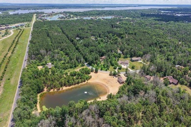Well maintained and cared for, this charming log home retreat - photo 48