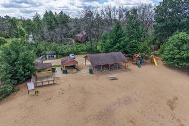 Well maintained and cared for, this charming log home retreat - photo 52