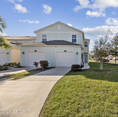 Lake Townhome/Townhouse For Sale in St Augustine, Florida