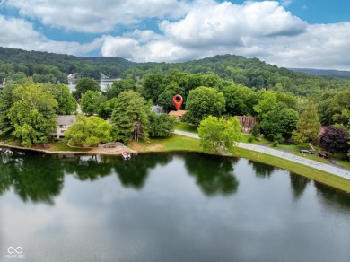 Foxcliff Lakes Home For Sale in Martinsville Indiana