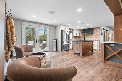 Located in the heart of it all! Luxury Northwoods Retreat on 5+ - photo 31