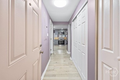 Don't miss this renovated, charming Savannah home offering the - photo 5