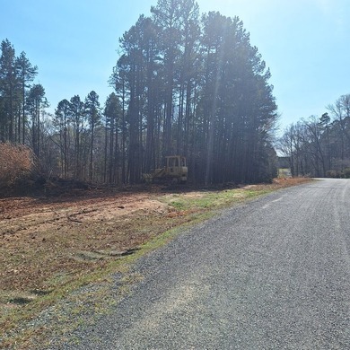 Ready to build your dream home? 4.65 acres just waiting for your - photo 3