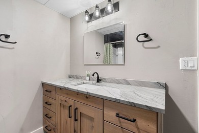 Located in the heart of it all! Luxury Northwoods Retreat on 5+ - photo 59