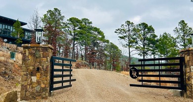 Incredible opportunity to own a 2.6 acre vacant lot with - photo 10