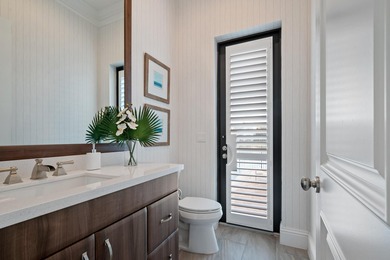 Meticulously designed and built in 2015, this exceptional - photo 18