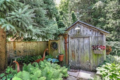 The Windmill House! This charming 1760 Cape Cod Style home - photo 27