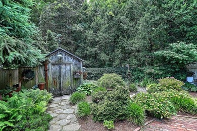 The Windmill House! This charming 1760 Cape Cod Style home - photo 28