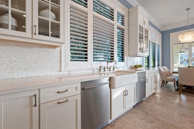 Meticulously designed and built in 2015, this exceptional - photo 38