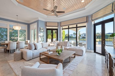 Meticulously designed and built in 2015, this exceptional - photo 47