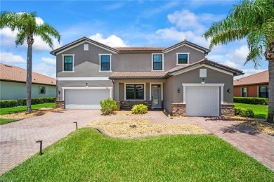 Lake Home For Sale in Fort Myers, Florida