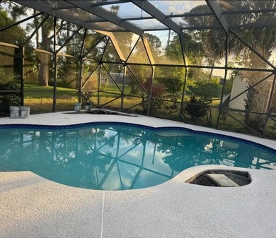 Welcome to a great home in the perfect location! This house with - photo 1