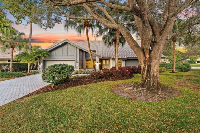 Lake Home For Sale in Palm Beach Gardens, Florida