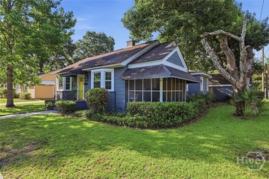You'll fall in love with this adorable cottage in desirable - photo 3