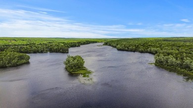 Escape to the beauty of Wisconsin's Northwoods with this - photo 11