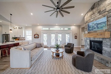 SOLD FULLY FURNISHED - Located right on the golf course and on 1 - photo 14