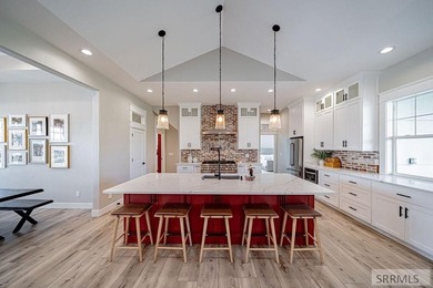 SOLD FULLY FURNISHED - Located right on the golf course and on 1 - photo 15