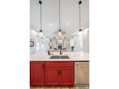 SOLD FULLY FURNISHED - Located right on the golf course and on 1 - photo 19