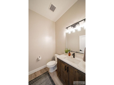 SOLD FULLY FURNISHED - Located right on the golf course and on 1 - photo 31