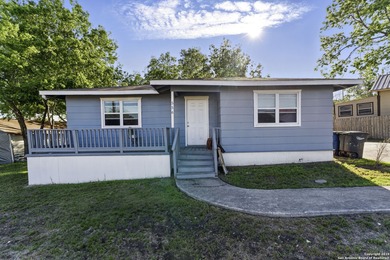 Investment Opportunity in Prime Location! Come explore this