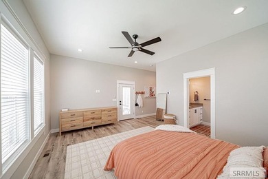 SOLD FULLY FURNISHED - Located right on the golf course and on 1 - photo 33