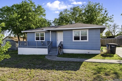 Investment Opportunity in Prime Location! Come explore this