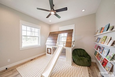 SOLD FULLY FURNISHED - Located right on the golf course and on 1 - photo 37