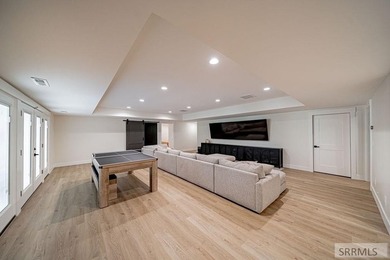 SOLD FULLY FURNISHED - Located right on the golf course and on 1 - photo 41