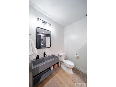 SOLD FULLY FURNISHED - Located right on the golf course and on 1 - photo 47