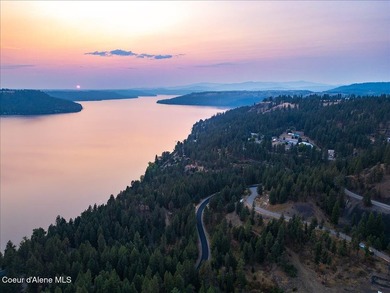 Wake up and fall asleep to breathtaking lake views from this - photo 2