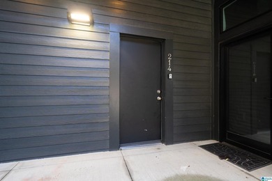 Welcome home to this beautifully appointed 937 square foot - photo 9