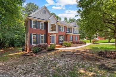 Lake Home For Sale in Fayetteville, Georgia