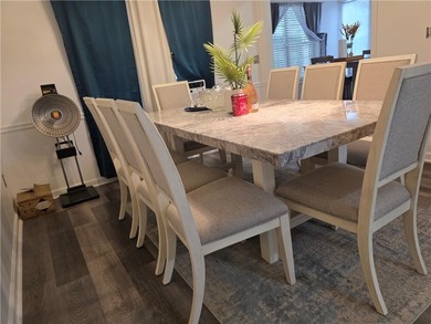 BLACK FRIDAY SPECIAL - Now $409,000! Beautifully maintained